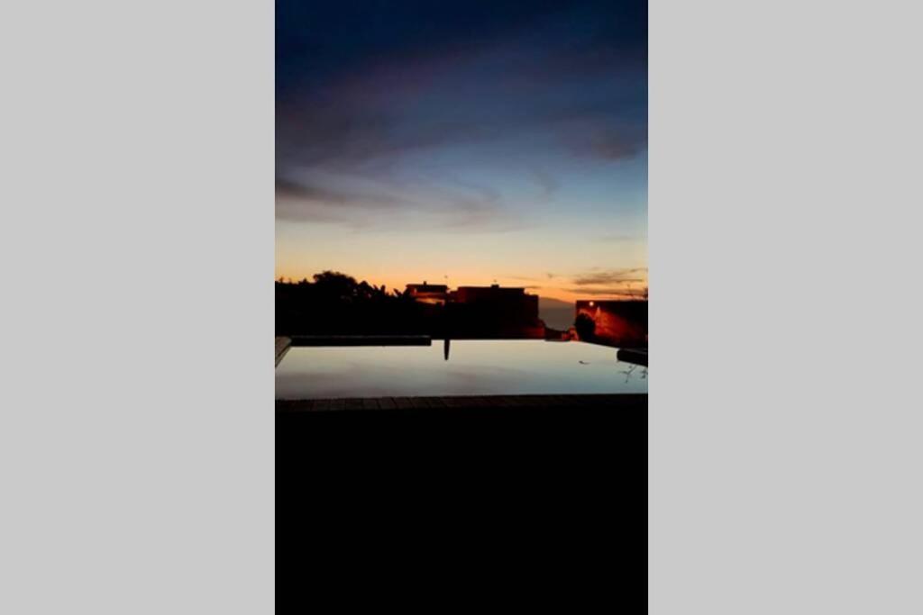 לה אורוטבה Casa Vina: A Spectacular Away From It All Holiday מראה חיצוני תמונה